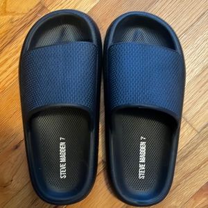 Steve madden slides